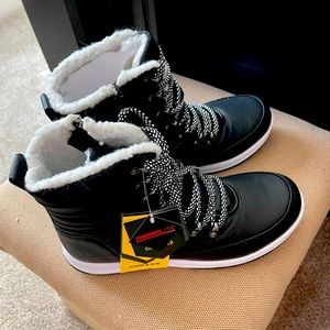 Khombu Elsa Waterproof Boots